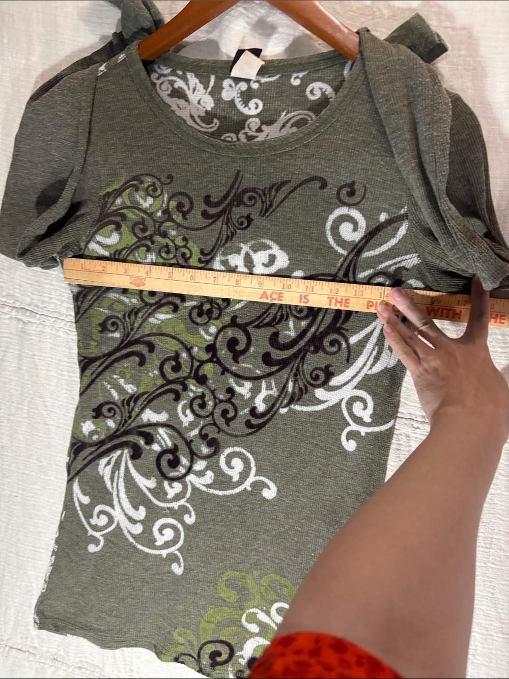 Women's Olive Green Waffle knit Long Sleeve Tunic Top Swirl Print Vintage Y2K - Picture 12 of 13